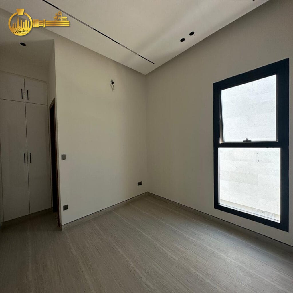 🏡 Luxury 5BR Villa for Sale in Al Yasmeen, Ajman Spacious Layout AED 2 Million-4