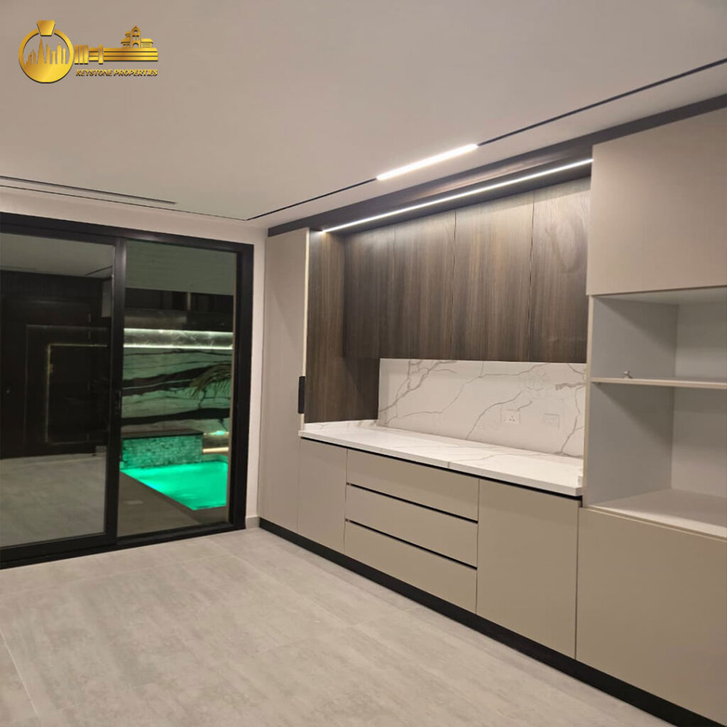 Luxury 5 Bedroom Villa for Sale in Al Helio 2, Ajman A258,7